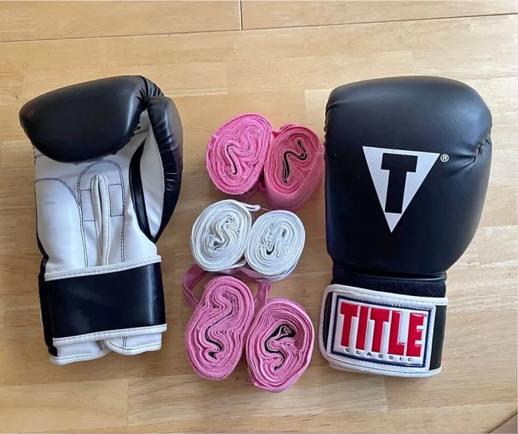 Image of an excited Boxing On Me gift card recipient. Their thank you note is below.