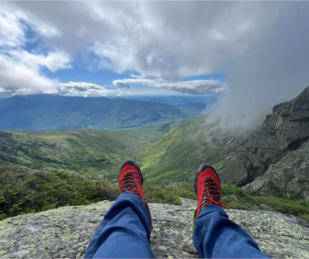 Image of an excited Hiking On Me gift card recipient. Their thank you note is below.
